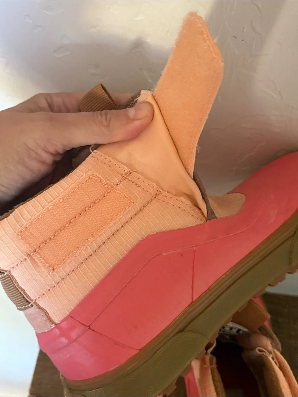 Vans Kids MTE Slip-On Hi Terrain boots | Pink | Size 2.0